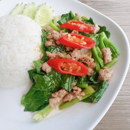 คะน้า หมูสับ