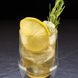 Iced Earl Grey Tea & Tonic