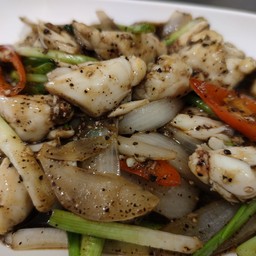 เนื้อปูผัดพริกไทยดำ