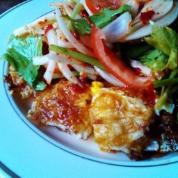 ยำไข่ดาว