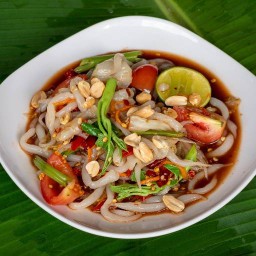 ตำด๊องแด๊ง ไทเลย