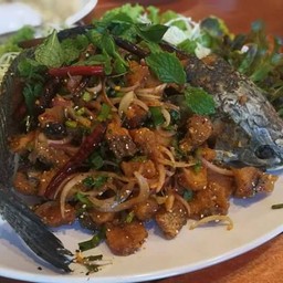 ลาบ-ปลาช่อนทอด