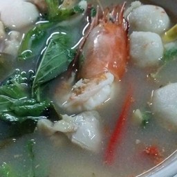 ต้มยำรวมมิตรน้ำใส