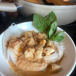 อร่อยๆ เข้มข้นมากน้ำยาปลาและลูกชิ้นปลา คือทีีสุดของความอร่อย 