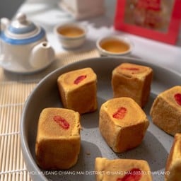 ขนมลูกเต๋า ( 1 ชิ้น )