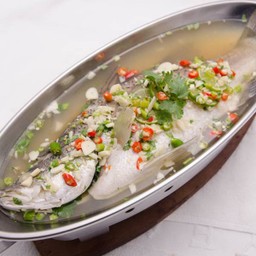 ปลากระพงนึ่งมะนาว