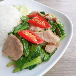 คะน้า หมูหมัก