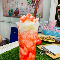 สตอเบอรี่นมสด