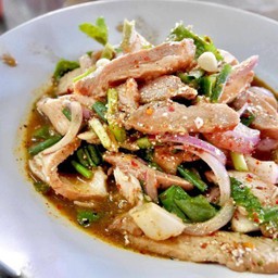 น้ำตกหมู