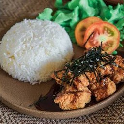 ข้าวไก่กรอบซอสเกาหลี