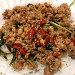 อาหารตามสั่ง น้อน ทิ ลาดพร้าว101