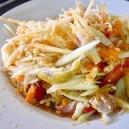 ส้มตำไทยไข่เค็ม