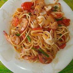 สปาเก็ตตี้ผัดซอส