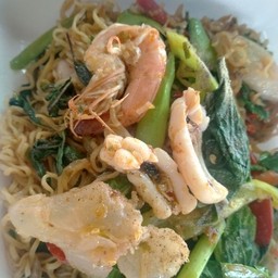 มาม่าผัดขี้เมา