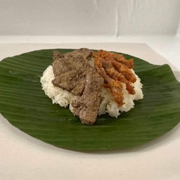 ตับผัดกระเทียมพริกไทยดำ+หมูแดงทอดกระเทียม