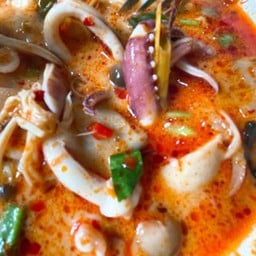 ต้มยำปลาหมึกน้ำข้น