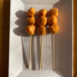 ลูกชิ้นรสไก่ย่าง (ดังโงะ)