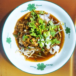 ก่วยเตี๋ยวหลอดทรงเครื่อง Vegan