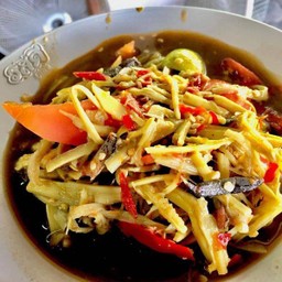 ส้มตำหน่อไม้