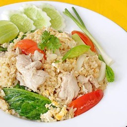 ข้าวผัดไก่