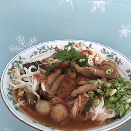 P'SMILM ขนมจีนน้ำยาป่่า