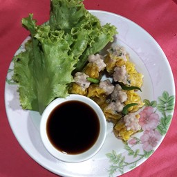 ร้านขนมจีบเจ๊น้อยบ้านเกาะ(เจ้าฟรายเดย์)