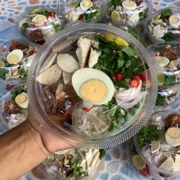 ยำขนมจีนป้าหริ่ง