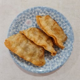 เกี๊ยวซ่าไก่ ทอด