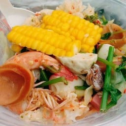 ป้าสาว ข้าวหมูทอด ข้าวปลาทูแกะ ข้าวกระเพรา