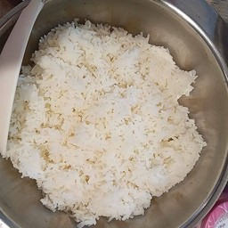 ข้าว (โถ)