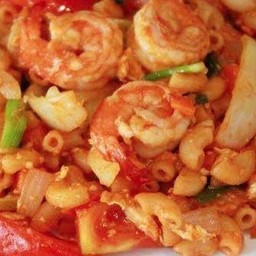 มักโรนี กุ้ง