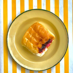 ปังปิ้งไส้สตอเบอร์รี่