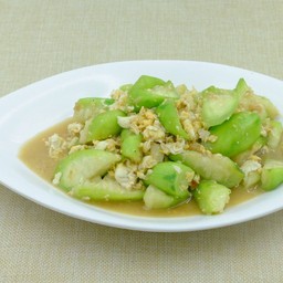 บวบผัดไข่