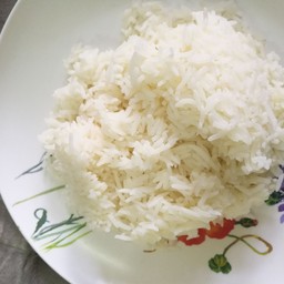 ข้าวสวยหอมมะลิ