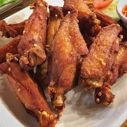 [อร่อยซ่ากับโค้ก] ปีกไก่ ทอดเกลือ +  โค้ก ออริจินัล (กระป๋อง)