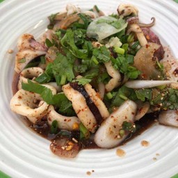 ลาบปลาหมึก