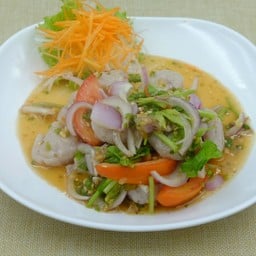 ยำลูกชิ้นปลากราย
