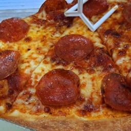 Urban Pizza พิซซ่า เชลล์ บางนา กม.18