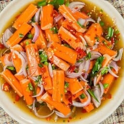 ยำปูอัด