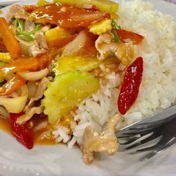 ผัดเปรี้ยวหวาน (ราดข้าว)