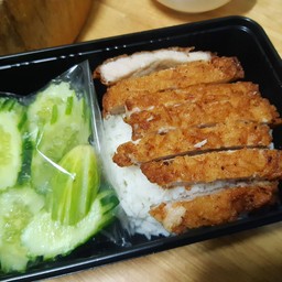 หมูทอดพี่แว่น