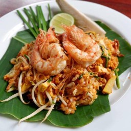 ผัดไทเลิศนิยม อำนาจเจริญ