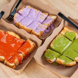 Aroi Box Kitchen – สลัดไก่ทอด น้ำอ้อย มาม่าเกาหลี ข้าวไก่ทอดซอสชีส