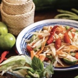 อาหารตามสั่ง ข้าวผัดกระทะเหล็ก บิลเลี่ยน บิลเลี่ยน