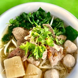 เตี๋ยวตำลึงน้ำใส