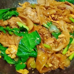 ผัดซีอิ้วเส้นใหญ่ ธรรมดา
