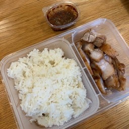หมูทอดโรมัน ปั๊มน้ำมันปทต พุทธมณฑล