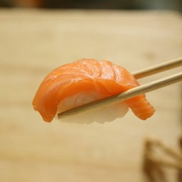 ซูชิ แซลมอน
