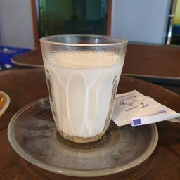 นมสดร้อน