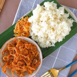 บิวข้าวเหนียวหมูทอด สาขาเมืองตรัง